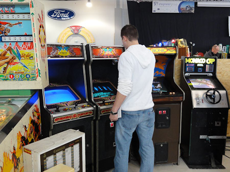 DSC-HX5V- 1/15 Sek. bei f / 4,0- 270