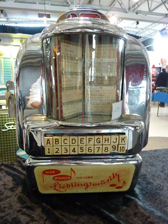 DMC-TZ7- 1/25 Sek. bei f / 3,3- 270