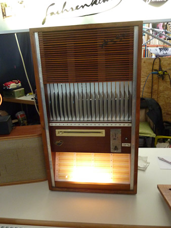 DMC-TZ7- 1/25 Sek. bei f / 3,4- 270