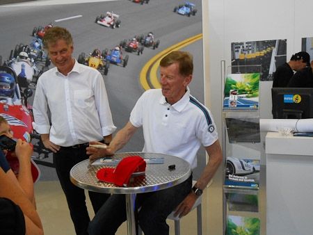 COOLPIX S3300- 1/250 Sek. bei f / 4,2- 194