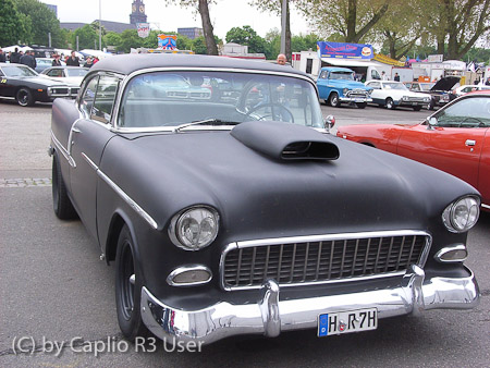 Caplio R3- 1/90 Sek. bei f / 4,4- 228