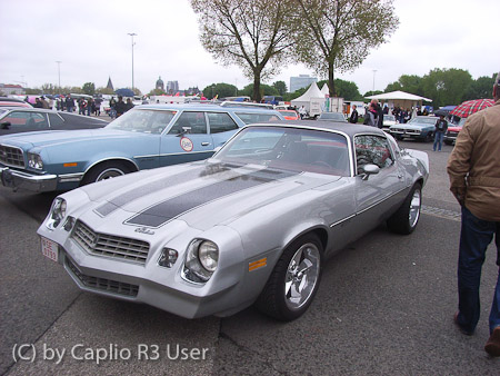 Caplio R3- 1/180 Sek. bei f / 3,3- 228