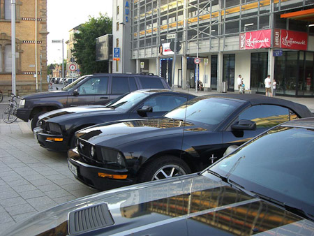 EX-Z700- 1/100 Sek. bei f / 2,7- 111