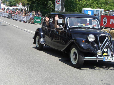 EX-Z700- 1/1000 Sek. bei f / 4,1- 165