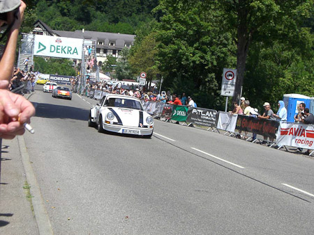 EX-Z700- 1/800 Sek. bei f / 3,6- 165