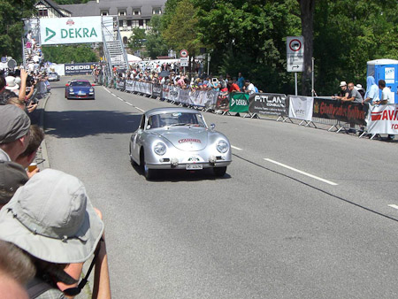 EX-Z700- 1/800 Sek. bei f / 3,6- 165