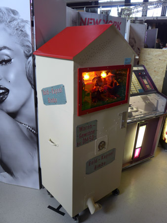 DMC-LX7- 1/100 Sek. bei f / 1,5- 238