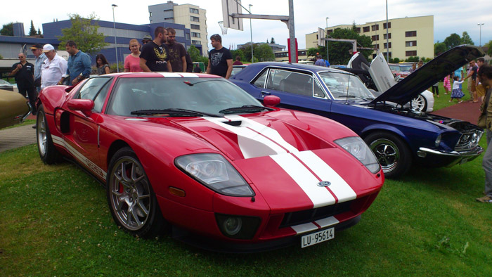 LT18i- 1/1000 Sek. bei f / 2,4- 204