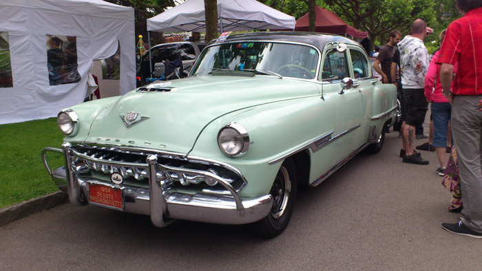 LT18i- 1/640 Sek. bei f / 2,4- 204