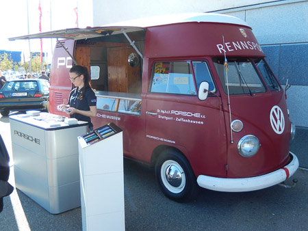 COOLPIX S9500- 1/200 Sek. bei f / 4,0- 224