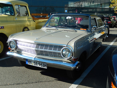 COOLPIX S9500- 1/800 Sek. bei f / 4,2- 224