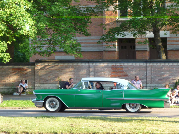 DMC-LZ8- 1/50 Sek. bei f / 5,6- 573