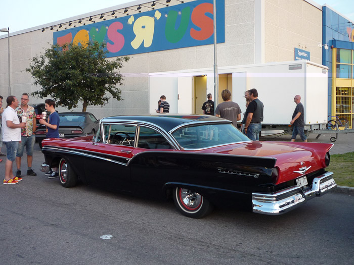 DMC-LZ8- 1/50 Sek. bei f / 3,3- 573