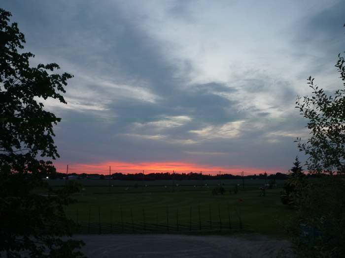 DMC-LZ8- 1/15 Sek. bei f / 3,3- 573