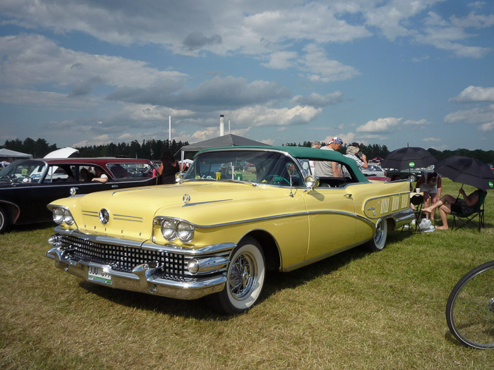 DMC-LZ8- 1/800 Sek. bei f / 5,6- 573