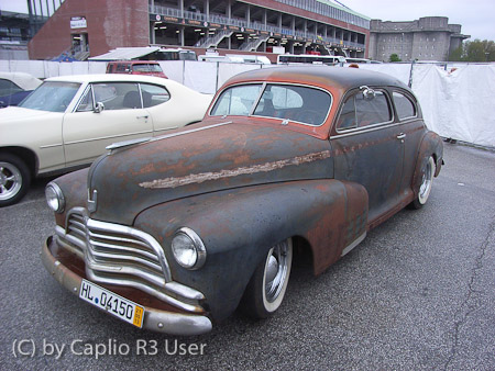 Caplio R3- 1/200 Sek. bei f / 3,3- 228