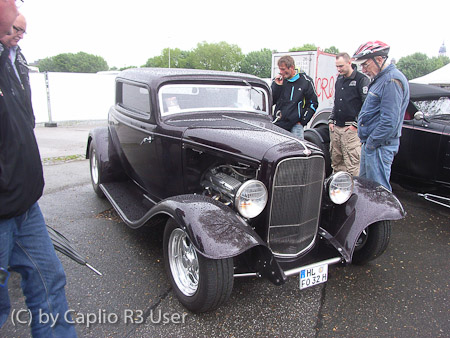 Caplio R3- 1/55 Sek. bei f / 3,3- 228