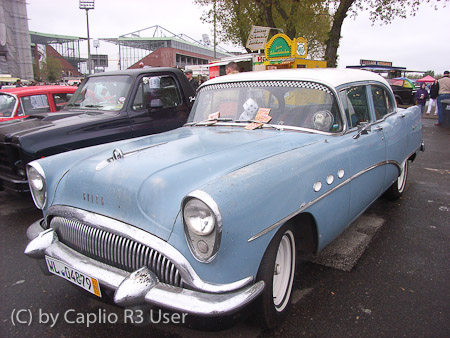 Caplio R3- 1/130 Sek. bei f / 3,3- 228