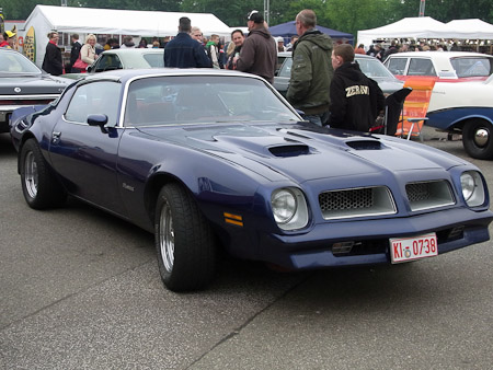 CX2- 1/230 Sek. bei f / 4,3- 228