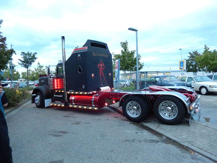 COOLPIX S9500- 1/13 Sek. bei f / 3,4- 183